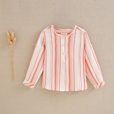 CONJUNTO DE NIÑO CAMISA DE RAYAS CORAL CON BERMUDA CORAL LISO