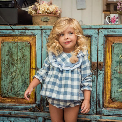 JESUSIN BEBE NINA MANGA LARGA CUADROS AZULES CON BLANCOS CON BRAGUITA FAMILIA NIEVE - Menta Moda Infantil