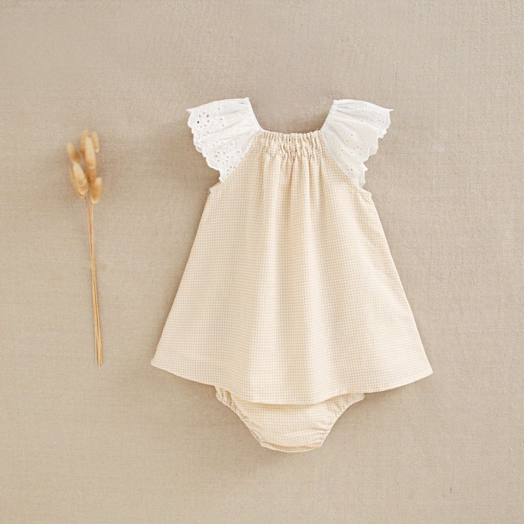 VESTIDO DE BEBÉ NIÑA CON BRAGUITA EN VICHY VAINILLA