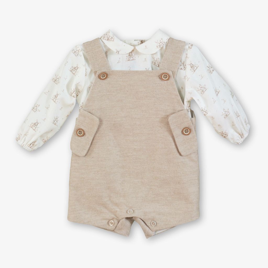 PETO CAMEL Y CAMISA ESTAMPADA BEBE NINO