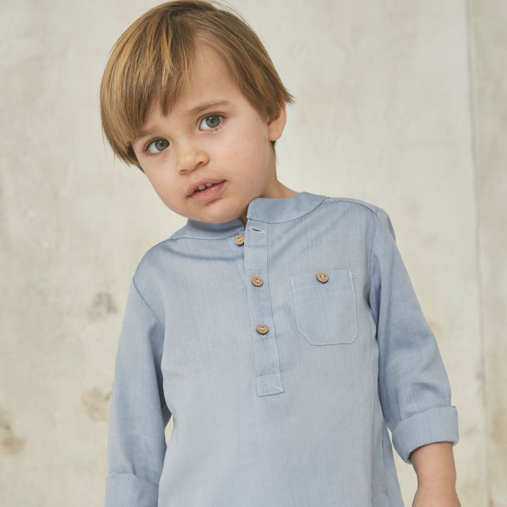 CAMISA CELESTE BOTONES MADERA - Menta Moda Infantil