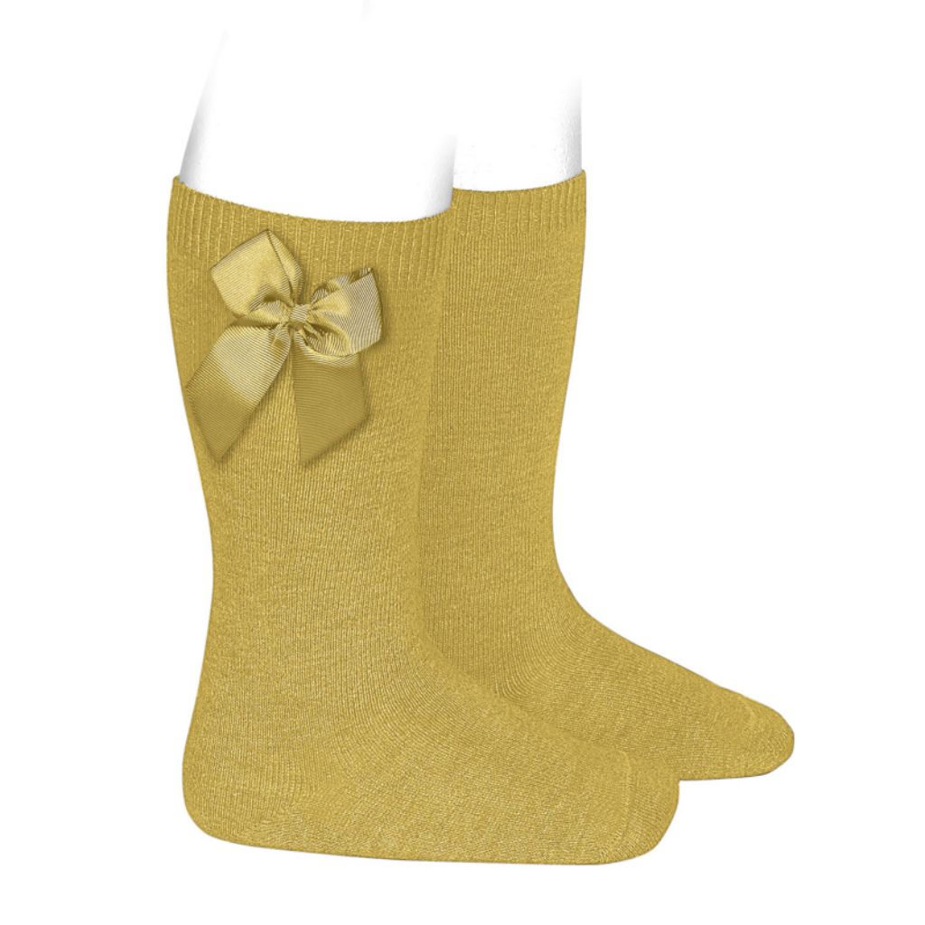 CALCETINES ALTOS ALGODÓN CON LAZO LATERAL MOSTAZA - Menta Moda Infantil